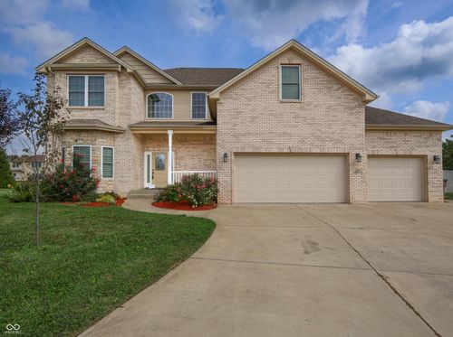 2101 Oneida Ct, Columbus, IN, 47203-4647 | Card Image
