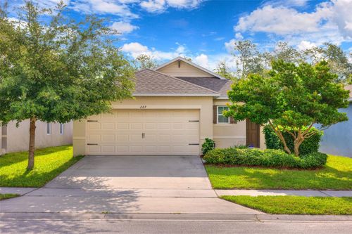 227 Duke Dr, DELAND, FL, 32724-7581 | Card Image