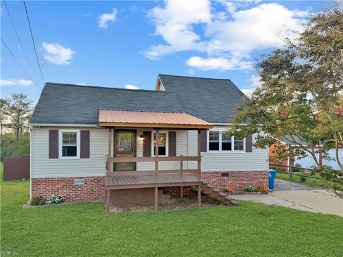 51 Messick Rd, Poquoson, VA, 23662-1807 | Card Image