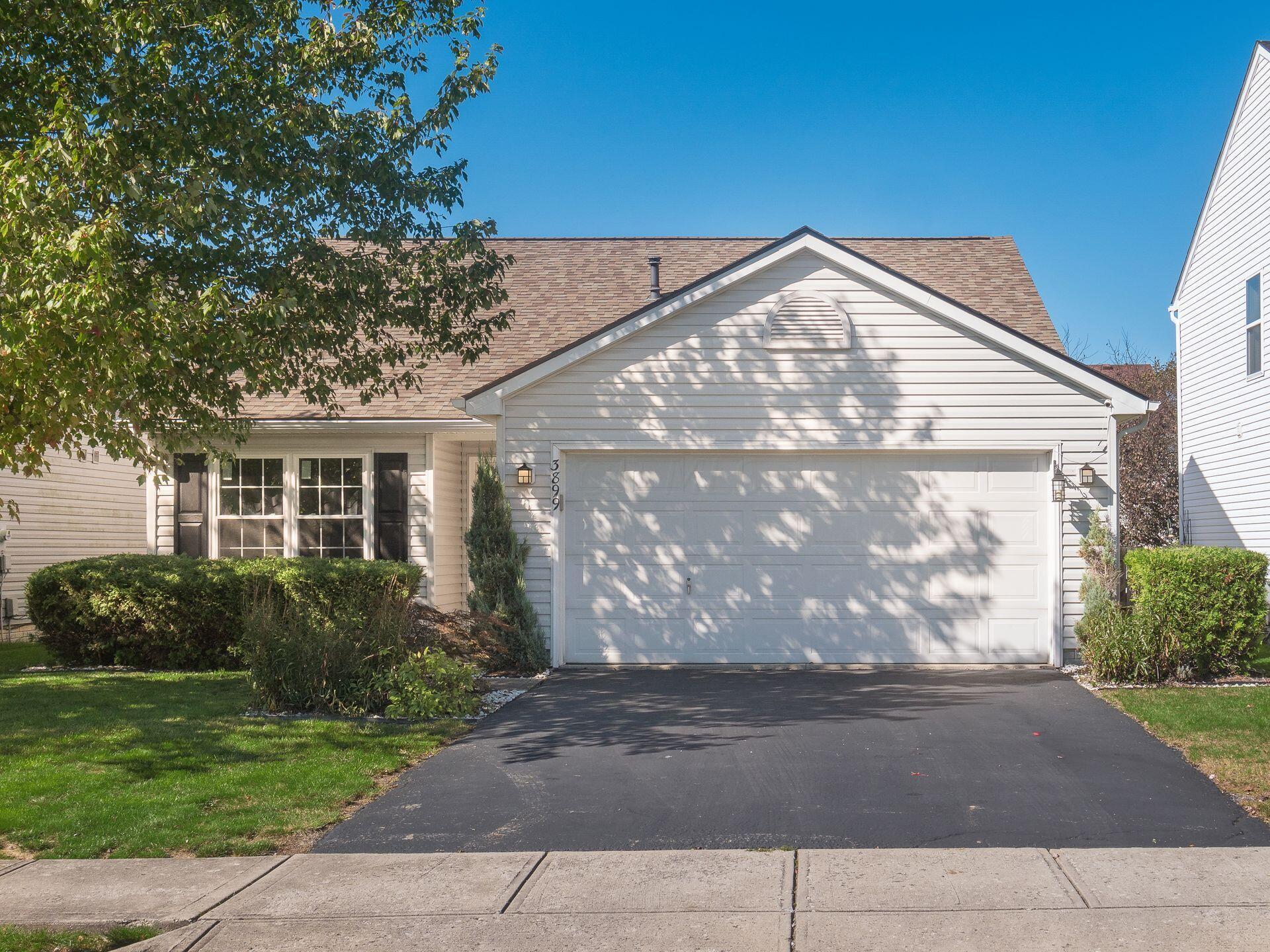 Winding Twig Dr, Canal Winchester, OH 43110
