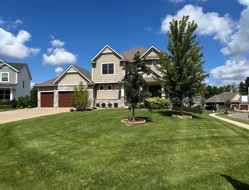 7911 Shadyview Ln N, Maple Grove, MN, 55311-2327 | Card Image