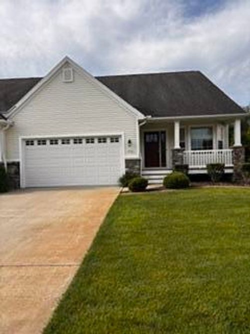 4583 Devon Dr, Jackson, MI, 49201-8193 | Card Image