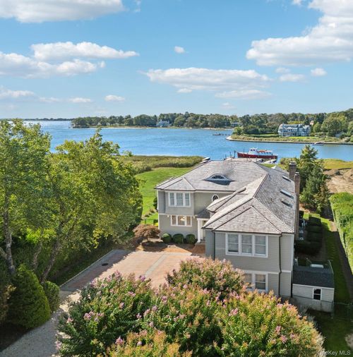 26 Sunset Ave, East Quogue, NY, 11942-4200 | Card Image