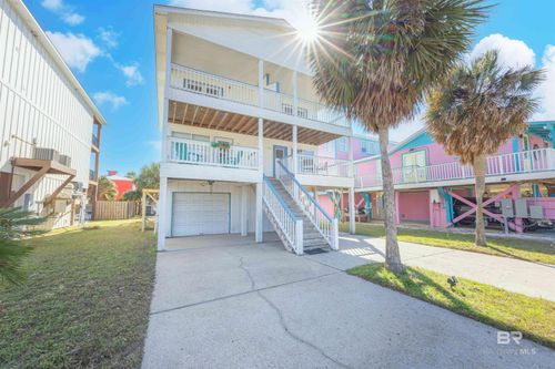 515 W 1st Ave, Gulf Shores, AL, 36542-6413 | Card Image