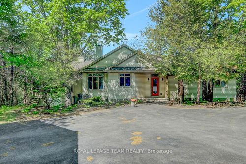 912 Maple Hill Rd, Oxford Station, ON, K0G1T0 | Card Image