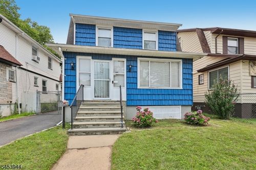 164 Freeman Ave, East Orange, NJ, 07018-2704 | Card Image