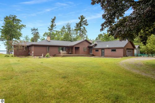 9421 Fairview Avenue, Williamsburg, MI, 49690 | Card Image