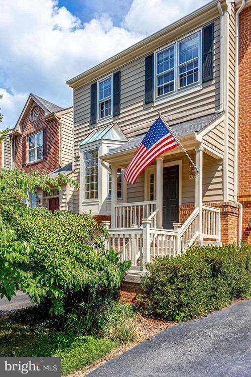 11793 Great Owl Cir, RESTON, VA, 20194-1172 | Card Image