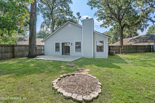 2250 Aspen Ridge Ct, Jacksonville, FL, 32233-6372 | Card Image