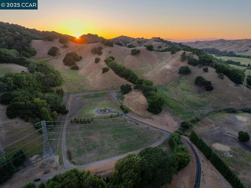60 Hampton Rd, Briones, CA, 94553-5376 | Card Image