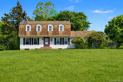 25 Hill Rd, Goshen, NY, 10924-5041 | Card Image