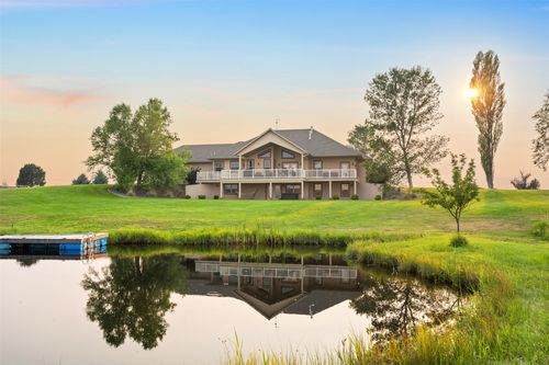 126 Jet Ln, Hamilton, MT, 59840-9220 | Card Image