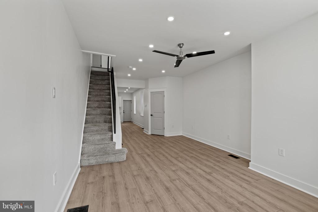 Residential in PHILADELPHIA 4
