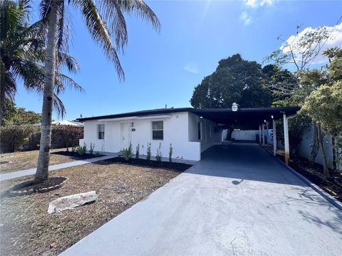 1040 Curtiss Dr, Opa-Locka, FL, 33054-3020 | Card Image