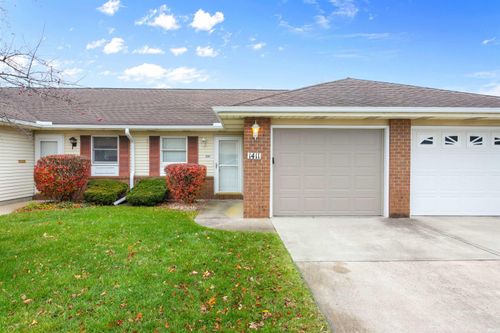 1411 Berkley Cir, Mishawaka, IN, 46544-4803 | Card Image