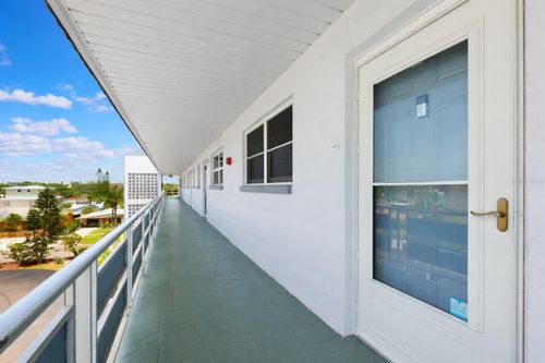 apt-405-3018 59th St, Gulfport, FL, 33707-5733 | Card Image