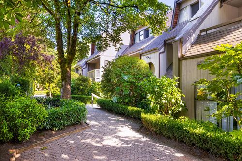 3182 Mountain Highway, North Vancouver, BC, V7K2H5 | Card Image