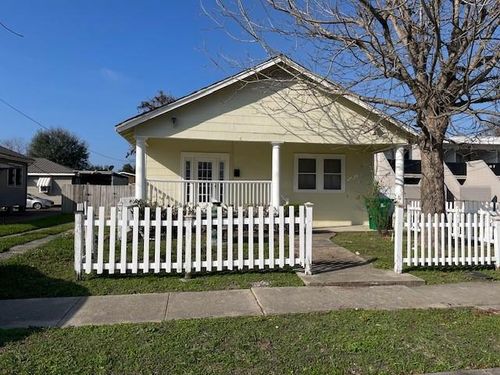 1011 Hancock St, Gretna, LA, 70053-2320 | Card Image