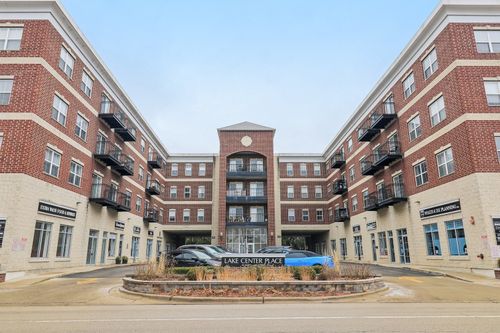 apt-307-10 Lake St, Grayslake, IL, 60030-3638 | Card Image