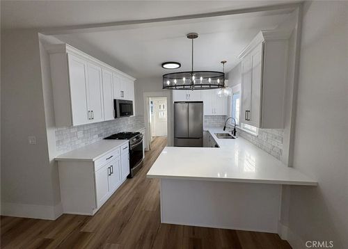 275 Orange N, Orange, CA, 92866 | Card Image