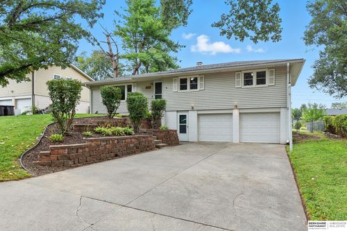 11026 Hascall St, Omaha, NE, 68144-4920 | Card Image