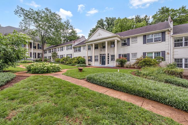 422 Bowling Ave, Condo with 2 bedrooms, 1 bathrooms and 1 parking in Nashville TN | Image 27