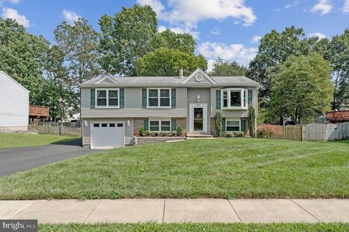 4525 Silas Hutchinson Dr, CHANTILLY, VA, 20151-1403 | Card Image
