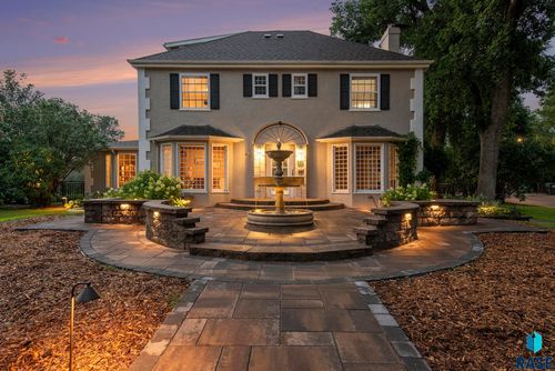 220 E 27th St Street, Sioux Falls, SD, 57105 | Card Image