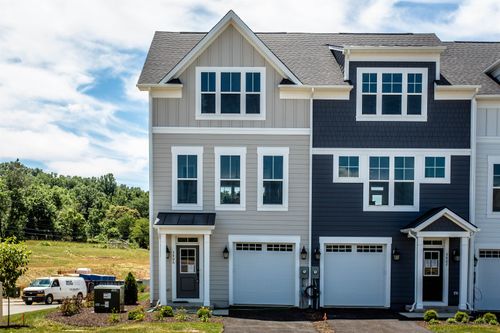 37b-3496 Monterey Dr, ROCKINGHAM, VA, 22801-3985 | Card Image