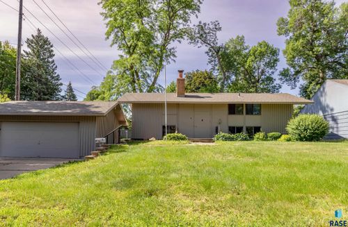 713 29th St St Street, Sioux Falls, SD, 57105 | Card Image