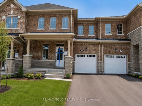12 Circus Cres, Brampton, ON, L7A5E3 | Card Image