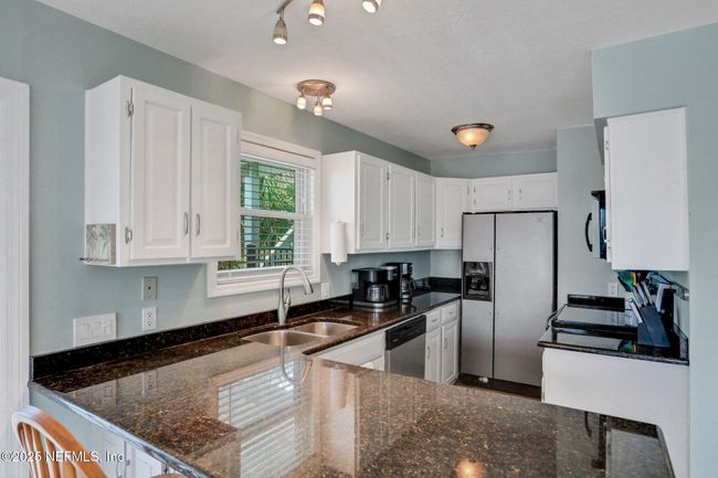 724 1 St St S, Home with 5 bedrooms, 5 bathrooms and null parking in Jacksonville Beach FL | Image 47