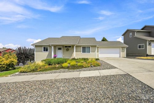 1806 Koda Ct, Moscow, ID, 83843-7021 | Card Image