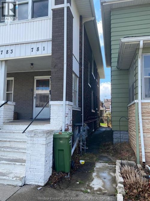 781 Gladstone Ave, Windsor, ON, N9A2R1 | Card Image