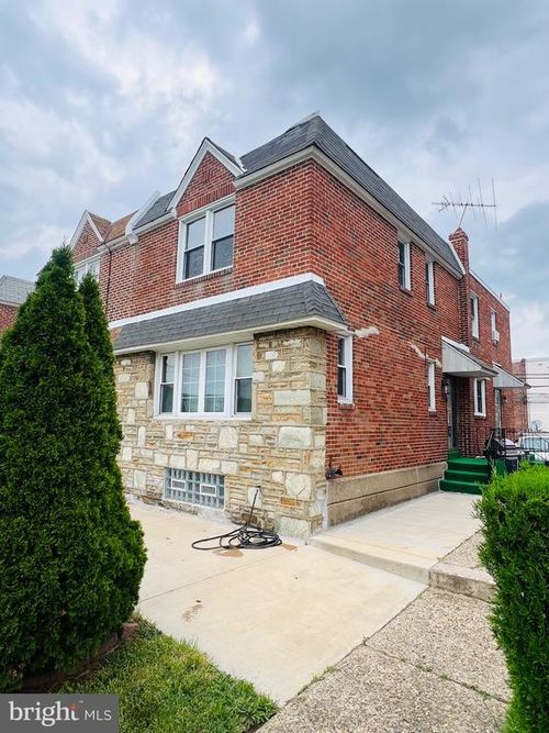 807 Brighton St, PHILADELPHIA, PA, 19111-4108 | Card Image