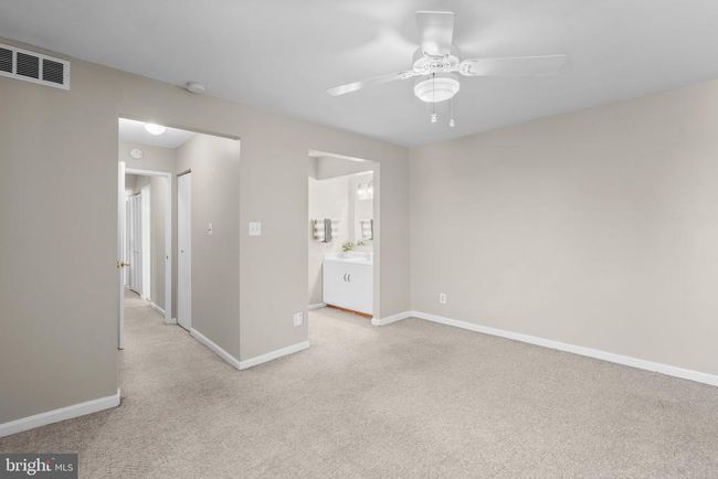 106-30 - 114 Duvall Ln, Condo with 2 bedrooms, 2 bathrooms and null parking in GAITHERSBURG MD | Image 15