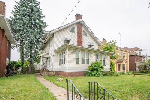 815 Broad Ave Nw, Canton, OH, 44708-4333 | Card Image