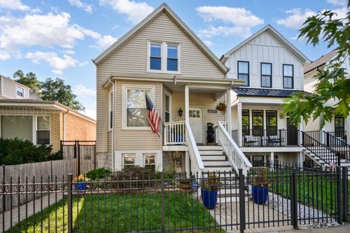 3726 N Albany Ave, Chicago, IL, 60618-4522 | Card Image