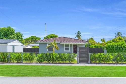 6490 Sw 37th St, Miami, FL, 33155-4852 | Card Image