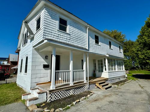 36 Pratt St, Rouses Point, NY, 12979-1125 | Card Image