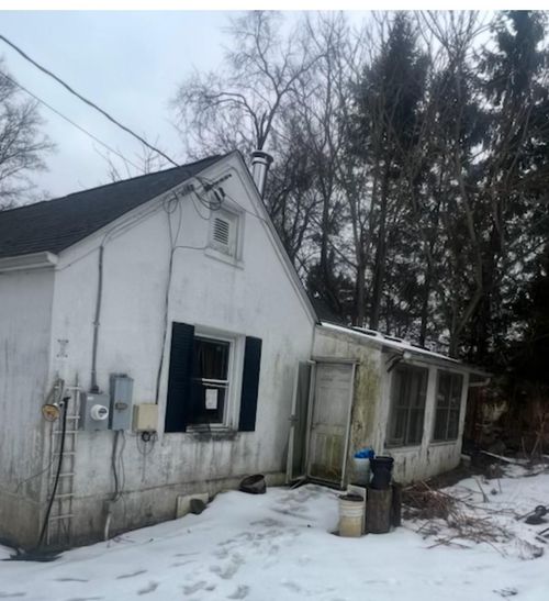 28 Red Brook Rd, Mahopac, NY, 10541-1347 | Card Image