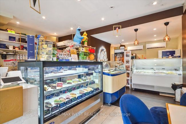 54 Lakeshore Rd E, Home with 0 bedrooms, 0 bathrooms and null parking in Mississauga ON | Image 5