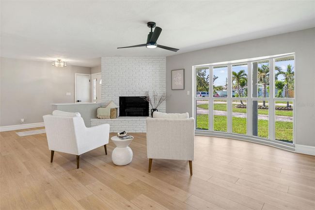 521 51 St Ave S, House other with 3 bedrooms, 2 bathrooms and null parking in SAINT PETERSBURG FL | Image 14