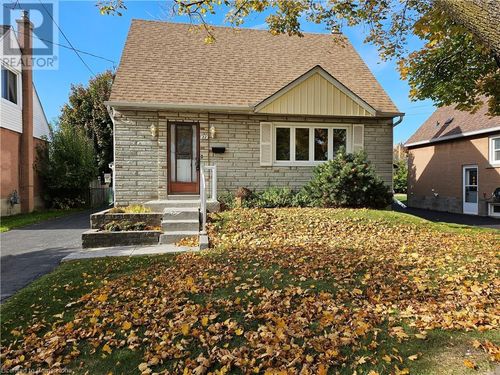 22 E 44th St, Hamilton, ON, L8T3G4 | Card Image