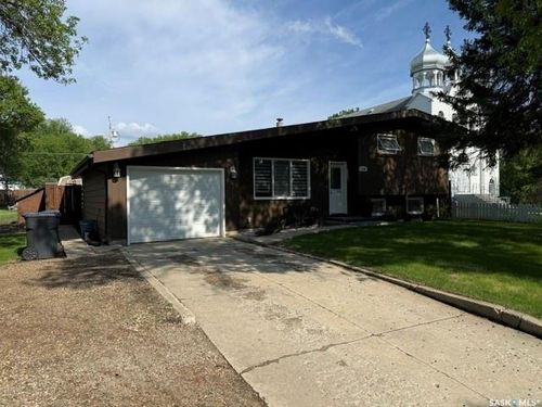136 Windsor Avenue, Kamsack, SK, S0A1S0 | Card Image