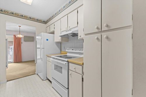 62-100 Kennedy Dr, South Burlington, VT, 05403-7263 | Card Image