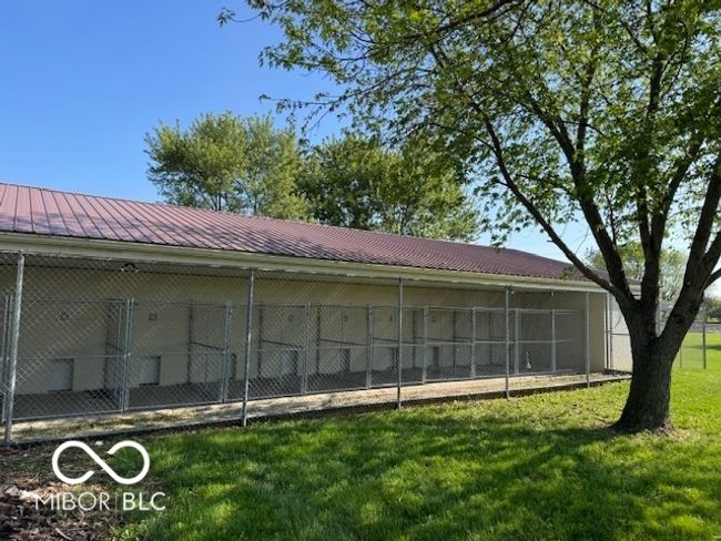 1025 Walnut St, Home with 0 bedrooms, 0 bathrooms and null parking in Edinburgh IN | Image 25