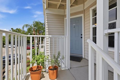 224-850 S Tamiami Trl, SARASOTA, FL, 34236-7888 | Card Image