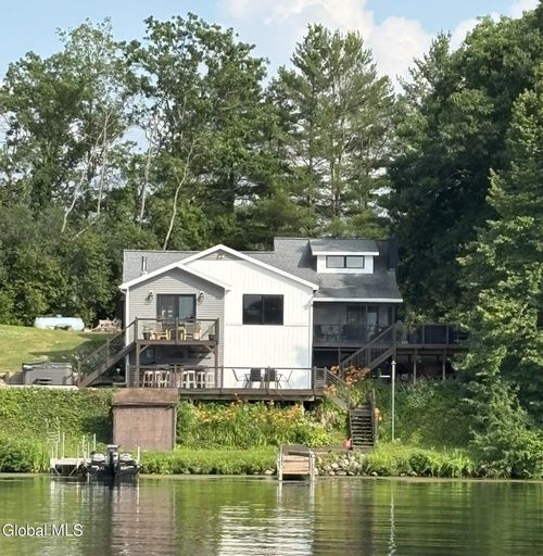 72 Lake Ave, Ballston Spa, NY, 12020 | Card Image