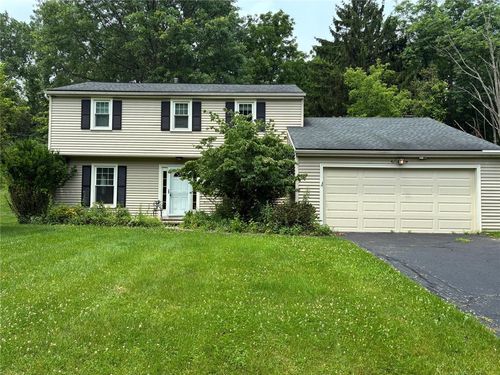 23 Blackwatch Trl, Fairport, NY, 14450-3707 | Card Image
